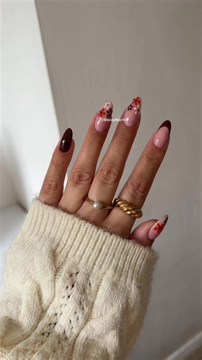 Autumn Flower Nails for Seasonal Aesthetic