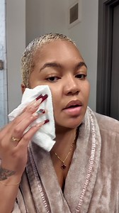 This Dermatologist-approved, clinically proven skin secret is on sale! Clinically proven benefits: ✨ Improves skin barrier ✨ Reduces redness ✨ Locks in hydration ✨ Boosts overall skin health As seen in: Vogue, Cosmopolitan, The Today Show, Good Morning America, CNN, InStyle & more! 🏆 2024 Dermascope Aesthetician's Choice Award 🏆 2022 Cosmopolitan Holy Grail Beauty Award 🏆 2024 New Beauty Readers' Choice Award There's a reason it's gone viral on TikTok... 🔥 *Results may vary | Clean Skin Club