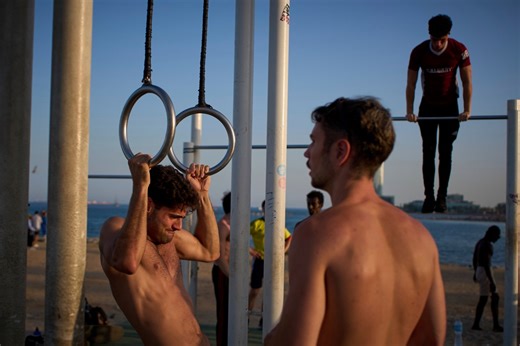 Which strength training method is best for you? Experts break down the options