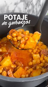 🍲🥖 POTAJE DE GARBANZOS —> rico, barato y listo en 30 minutos. Un guiso tradicional de los de toda la vida, de cuchara y con mucho sabor. Porque comer bien en casa no tiene por qué ser caro. ♥️💾 GUARDA esta receta y SÍGUEME 👇🏻👇🏻👇🏻👇🏻 @chefmspin.recetas ✅ ➖ MI POTAJE EXPRESS➖ 📝 INGREDIENTES: 🔸 Garbanzos cocidos — 500 g 🔸 Patatas — 2 ud 🔸 Ajo — 2 dientes 🔸 Cebolla — 1/2 ud 🔸 Chorizo — 1 ud 🔸 Panceta — 1/2 ud 🔸 Salsa de tomate — 2 cucharadas 🔸 Pimentón dulce — 1 cucharadita 🔸 Ace