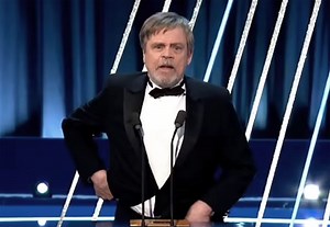 Nyt ei ollut Voima mukana - Luke Skywalkerin housut tipahtivat kinttuihin kesken BAFTA-puheen