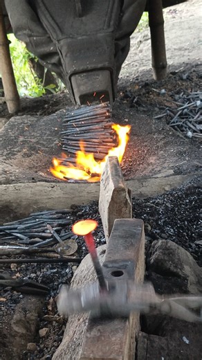 Smith workshop youtube channel 288. #blacksmith #shortsfeed #viral #tending