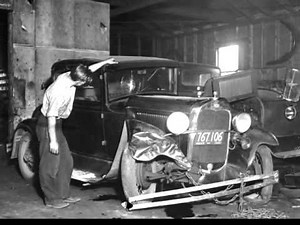 Vintage Car Accident Photos - Old Car Crashes