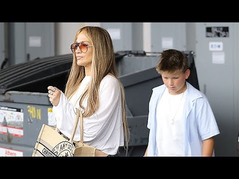 Jennifer Lopez Takes Ben Affleck's Son Samuel Shopping