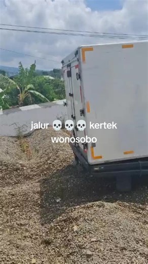 Jalur Penyelamatan dan Logistik di Luar Negeri