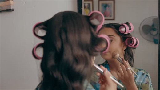 REINAS DEL CARNAVAL VEGANO on Instagram: "Brindaly Díaz, representante del sector Villa Rosa, se envuelve en la tradición cultural y carnavalesca de nuestra ciudad y nos habla de Microvisión y Grupo Medrano en su reto cultural."