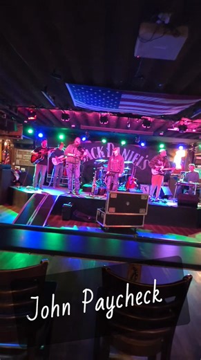 Sound check is underway and John PayCheck is in the building at Rollies 🎤🎶 The son of the legendary Johnny Paycheck is getting ready to bring his own brand of country to Central MN’s #1 spot for live music tonight! 🕕 Music starts: 6:00pm 💵 FREE show 📍 Rollies – Sauk Rapids Grab your friends, grab a cold one, and come catch this one up close. Let’s pack the place and show John how Rollies does Sunday nights! 🤠🍻 | Rollies Concert and Events