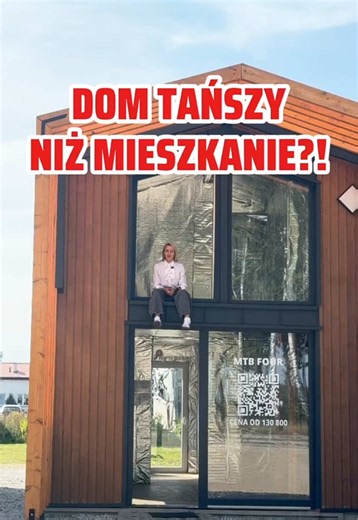 Dom tańszy niż mieszkanie!? 🏡 MTB FOUR to 70 m² całorocznego domu modułowego za 130 800 zł. Jeśli chcesz poznać szczegóły, napisz OFERTA w komentarzu. 👇 ━━━━━ A house cheaper than an apartment!? 🏡 MTB FOUR is a 70 m² year-round modular home for just PLN 130,800. Want to learn more? Comment OFFER below. 👇 #domynaraty #domzpaczki #dommodułowy #fyp #śmieszne