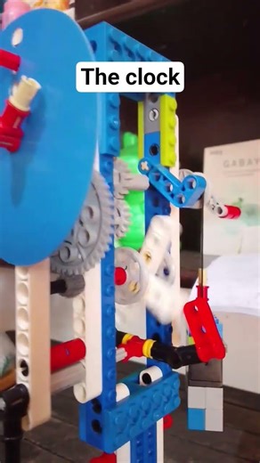 the clock make in lego