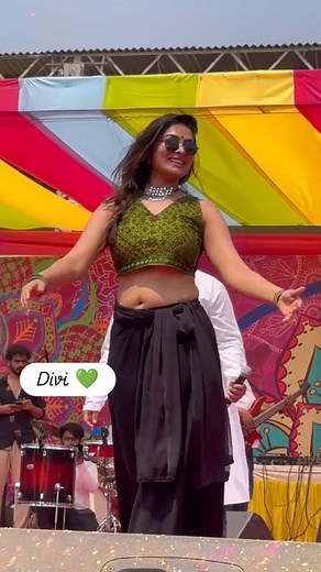 4.3K views · 1.5K reactions | Superb Dance  #actordivi #divi #divifans #divivadthya #tollywood #newpost #trending #dividance #teluguactress #actor #actordivivadthya | Actress Divi | Facebook