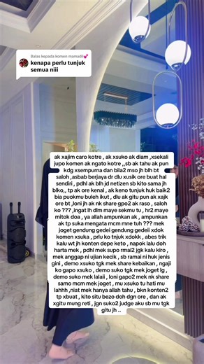 Membalas kepada @mamadil💕 dari haritu , ak ni jenis baik hati sgt ,bnd2 kecik xajim ak besar , tp kali ni mek lebih 3x komen ktku bnd samo , perlu ko tnjuk ,try mu tunjuk ad x ore tgk mung ?? niat ak allah jh tahu deh ,mu xsuko blh block ak , jgn kelih ak , ak tidak menganggu mu pon mokcikk , @sya 🎀 ph mu sore deh ,jgn duk wt ngilai gith katku , ak joget mu xngilai mu , lg mu halokkk , loni kuk mano masalah mu 2 ek *r dgn aku , psai gapo mu xsuko ak gapo ak share , adakah kalu ak share hilang 
