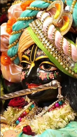 Tere charanon se lipat jata hun