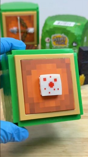 Craft a mini Minecraft Cake with me 🎂 from Miniverse Make It Mini Minecraft!