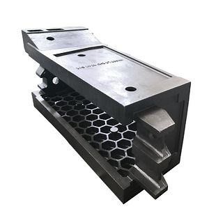 [Hot Item] Large Machine Tool Bed Parts Cast Iron Machine Bases Ht300