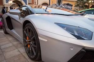 How To Choose A Luxury Car Transport Service?