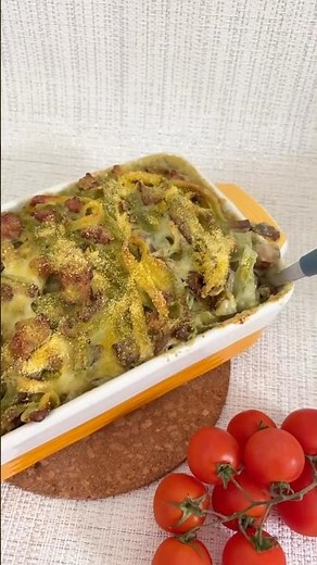 Pasta Cremosa Pesto Salsiccia e Funghi: La Ricetta Facile e Golosissima! 🍝✨