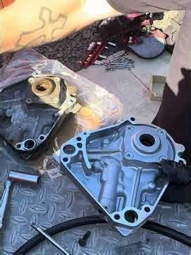 09' Yamaha F115 oil pump priming #yamaha #mechanic #diy #howto #outboard #diagnosis #oil #learning
