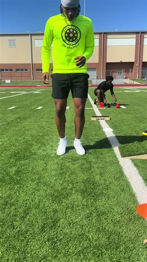 Spring Break work with the guys🧱… . . . #wrtraining #footwork #wrdrills #coachmitch #explorepage
