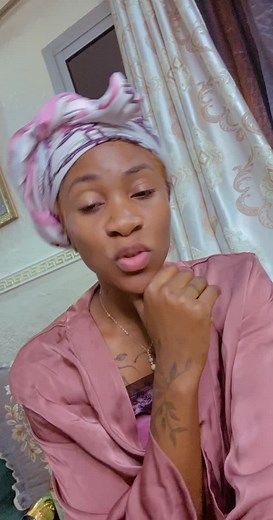 Understanding Non-Verbal Communication Through Gesture