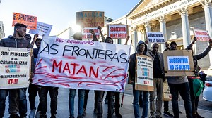 Los grupos del Congreso salvo Vox dan luz verde al debate sobre la regularización de cientos de miles de inmigrantes
