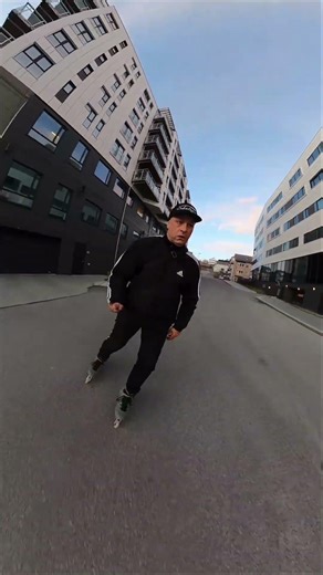 Skating Hammerfest before anyone else tries this #rollerblading #extremesports #norway
