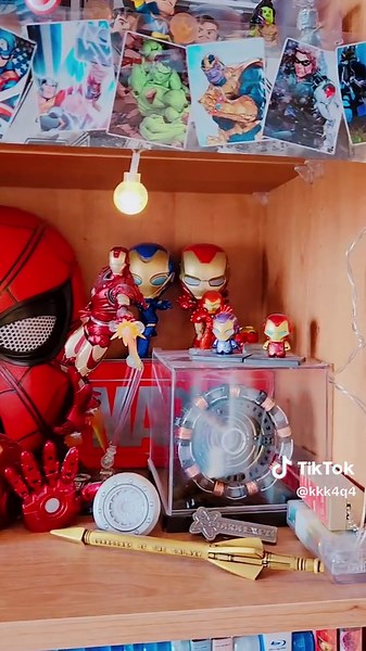 MARVELオタクの部屋インテリア紹介