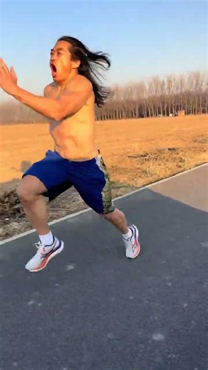 The unbreakable Xue Daxi The pause is for a stronger return just a few seconds ago it