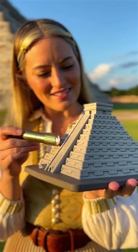 The Shadow Moves 😨🐍 #Mystery