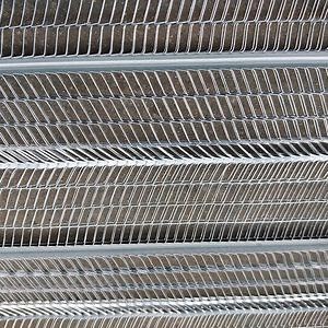 [Hot Item] Convenient Galvanized Sheet Expanded Perforated Metal Lath for Buildings