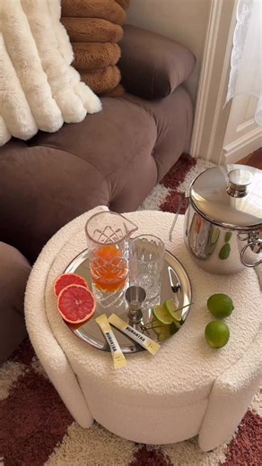 Humantra on Instagram: "Electrolytes re-imagined into elevated sips? Sign us up. Apricot Paloma 🍊 • Ice • 40ml grapefruit juice or grapefruit soda • 50ml Apricot Humantra (diluted) • 20ml fresh lime juice • Sparkling water (if using grapefruit juice) Build over ice in a tall or gin glass, stir gently, and garnish with grapefruit or lime. You’ll want to save this one for later. #DryJanuary"