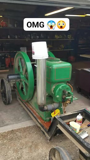 Playing with the Hercules 10hp EK exhaust stack 😱😱 #halloween2025 #reelschallenge #usatiktok #britishcolumbia #engine #engineparts #Uk #vintagefinds #video #fbreelsfypシ゚viralシ #reelsfbシ #fbtrendingreels #reelsfypシ #viralreelsfacebook #reelschallenge #facebookviral #trendingnow #share | Muskan sharma