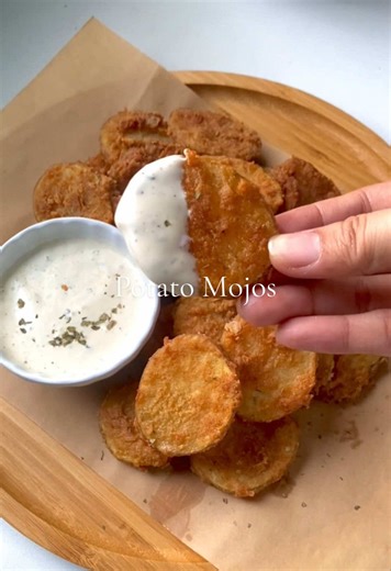 Quick and Easy Snack for today: Crispy Potato Mojos 🥔 #foodieph #tiktokfoodie #snack #fyp #easyrecipe