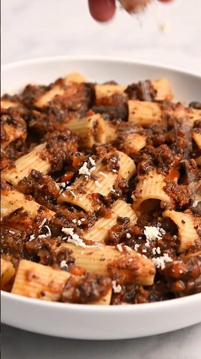 Roasted vegetable bolognese. recipe link in description. #bolognese