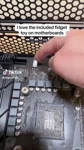 Understanding Motherboard Capacitors and Their Function