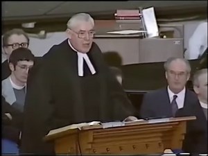 A Light In The Darkness by Ian Paisley