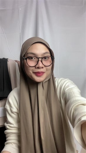 tutorial pashmina tersimpell 😉 jangan lupa cek keranjang kuning kita yaa🥰#pashminakaos #pashmina #pashminajersey #pashminabandung #pashminamurah #tutori