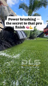 The finishing touch that brings the turf to life! 🌿💨 At DLS Turf & Sport Courts, we don’t just install — we perfect every detail. Power brushing helps lift the fibers, evenly spread the infill, and give that natural look clients love. 💚 Whether it’s a backyard putting green or a full-size soccer field, the DLS finish always stands out. ⸻ 💡 PRO TIP Always brush against the grain and finish in multiple directions to lift every fiber evenly. For deep cleaning or old turf refresh, use a power br