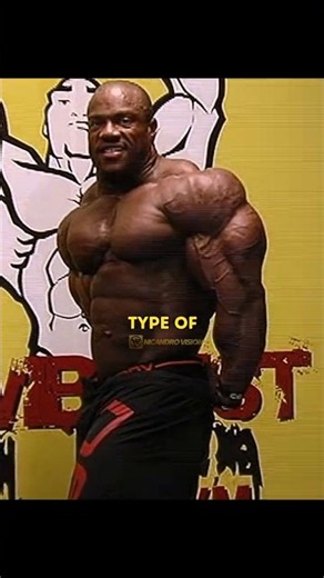 How Phil Heath Looked Like One Day Out Of The Olympia 💀