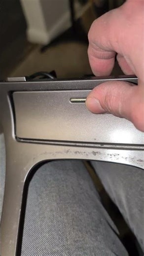 Subaru ashtray usb mod.