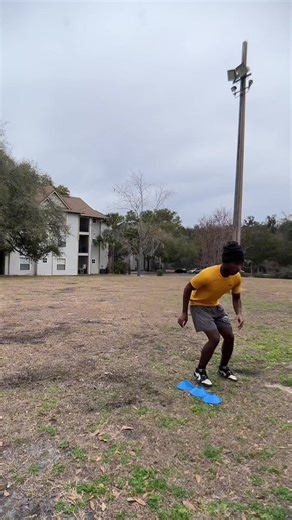 Improve Your Footwork: Drills for Cornerbacks