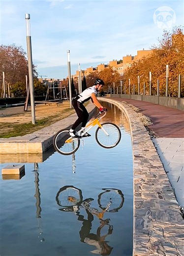 Wait for the final slomo jump Partner: sergillongueras | Crafty Panda