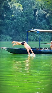 279 reactions | A calm before the storm mate 落so peaceful what a boat ride. 16 Kiwi has done their trip 3 days ago but now still feel like aldrenaline bout to hit me hard  | 퐕퐢퐞퐭퐧퐚퐦 퐌퐨퐭퐨퐫퐜퐲퐜퐥퐞 퐓퐨퐮퐫퐬 | Facebook