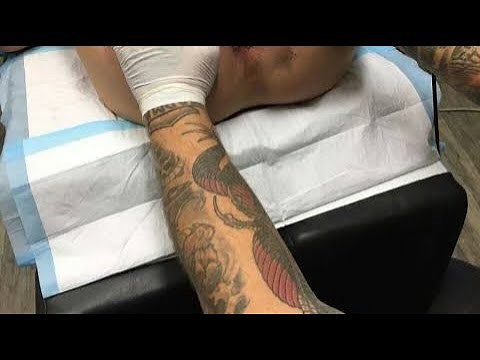 Tatuagem da Anitta - Na frente e atrás!