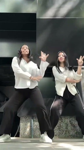 tera pyar pyar hooka bar choreography #musically #dance #trending #viralshort #ytshorts