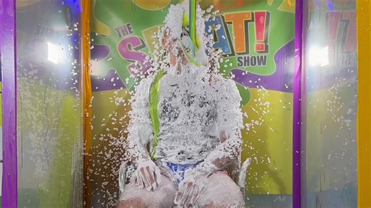 We welcome self appointed “Twunk” Matthew onto the Splat! Show! Check out this social media influencer and model in The Splat! Show Gunge Tank tank today here splathq.com/index.php/gunk… Special Edition Available Until August 1st 2023. #Gunge #GungeTank #splat #splathq #slimed