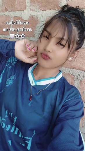 Videos de yaya🤍 fragozo (@yayafragozo) con “Singapur (Remix) [feat. Myke Towers & Justin Quiles] - El Alfa & Farruko & Chencho Corleone”