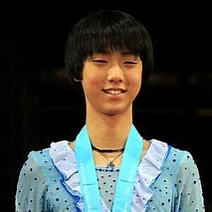 Yuzuru Hanyu Girlfriend 2026: Dating History & Exes - CelebsCouples