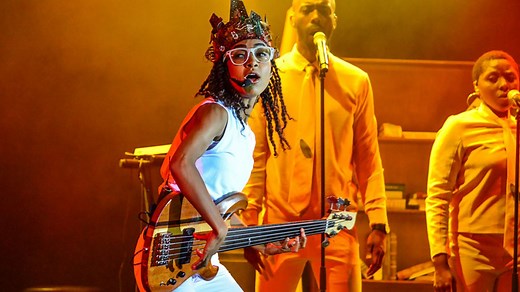 Samba Em Prelúdio - Esperanza Spalding: Samba Em Prelúdio - Edexcel - GCSE Music Revision - Edexcel - BBC Bitesize