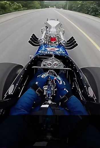 Front engine dragster