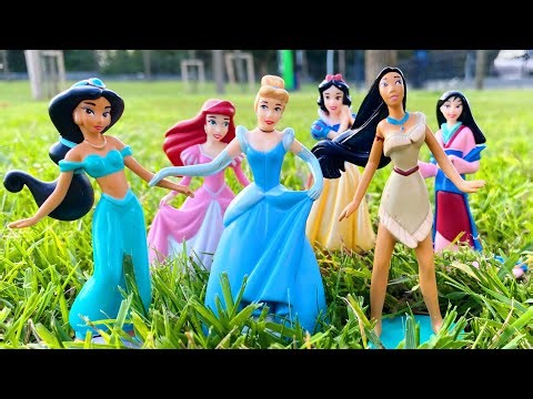 Disney Princess Doll Makeover ~ DIY Miniature Ideas for Barbie - Wig, Dress, Faceup, and More! DIY